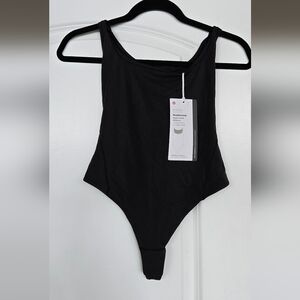 Lululemon Athletica Black V-Neck Apparel